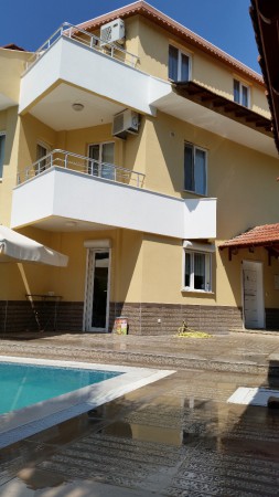 1 no'lu 5+1 Lüks Villa